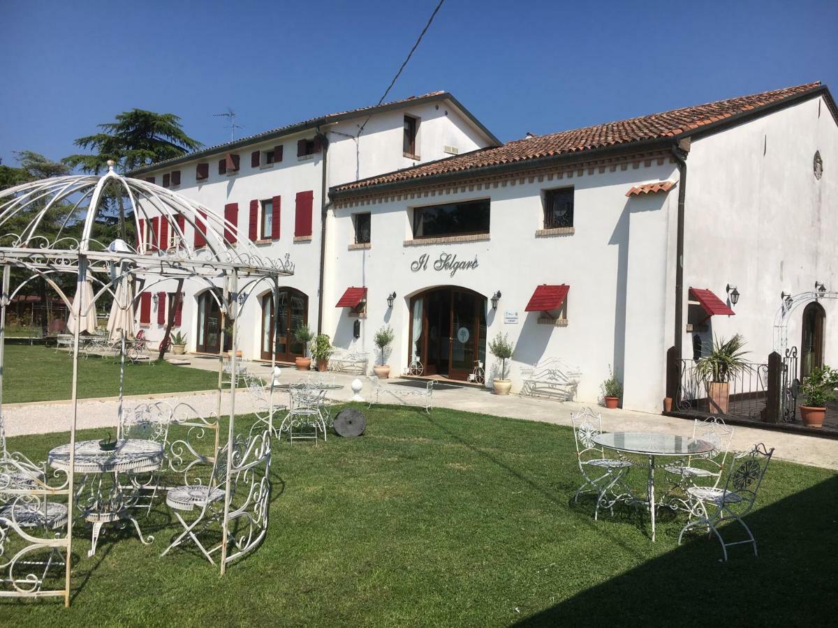 ホテルIl Selgaro Agriturismo ゼラリーノ エクステリア 写真